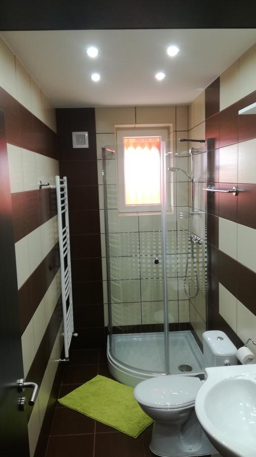 Keri Vendeghaz Apartment Mosonmagyarovar Exterior photo